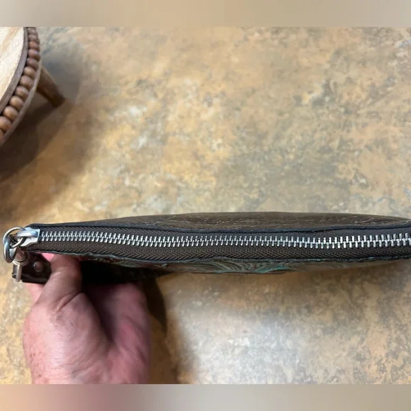 Patricia Nash Floral Tooled Leather Wristlet - Picture 10 of 13